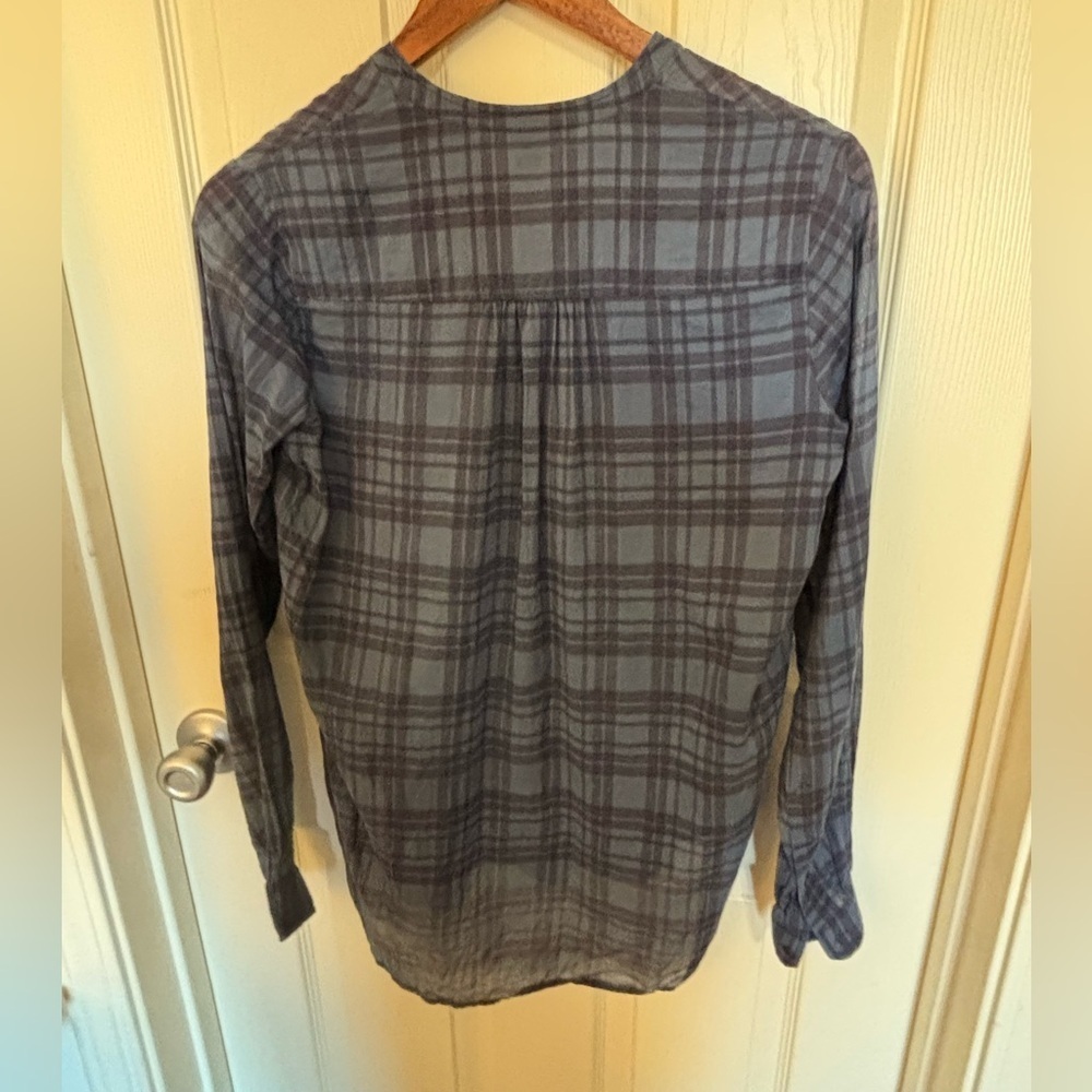 VINCE Plaid Split Neck Popover Blouse XS Navy Blue Lightweight Semi Sheer - Picture 5 of 7